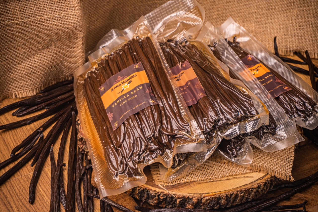 Vanilla Beans in vaccum pack